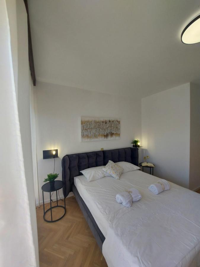 Apartments Fugosic Пунат Экстерьер фото